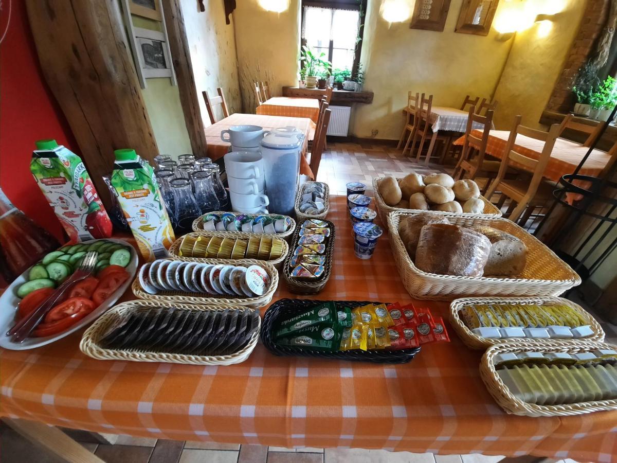 Gosciniec Pod Lipa Bed & Breakfast Шклярска Поремба Екстериор снимка