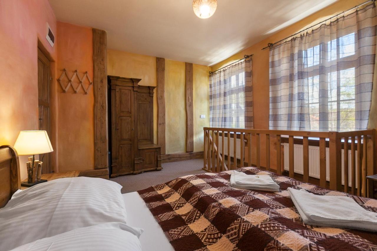 Gosciniec Pod Lipa Bed & Breakfast Шклярска Поремба Екстериор снимка