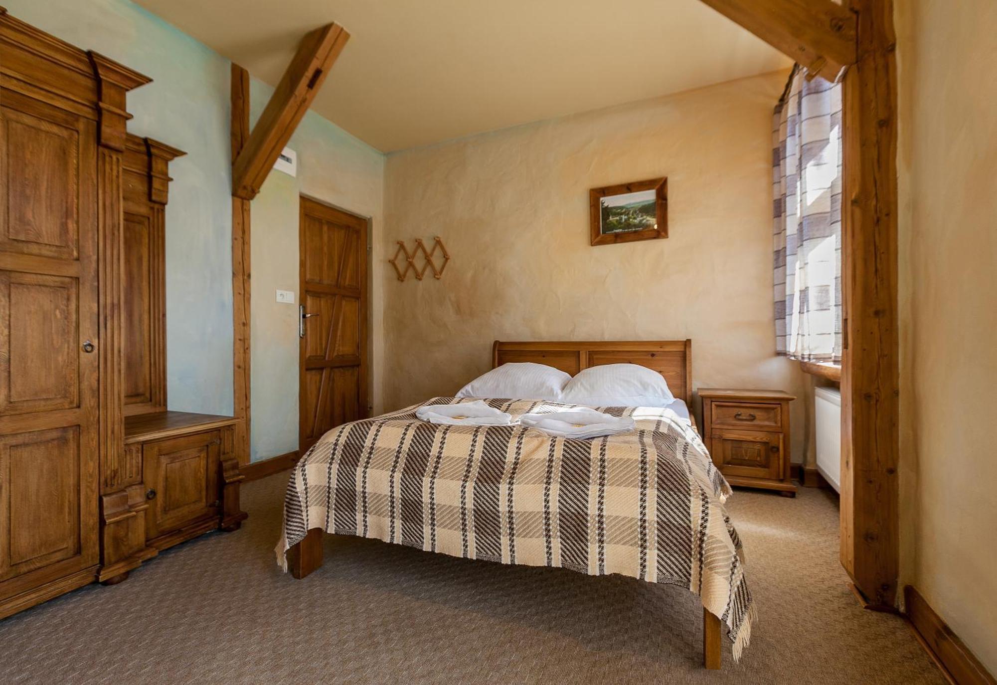Gosciniec Pod Lipa Bed & Breakfast Шклярска Поремба Екстериор снимка