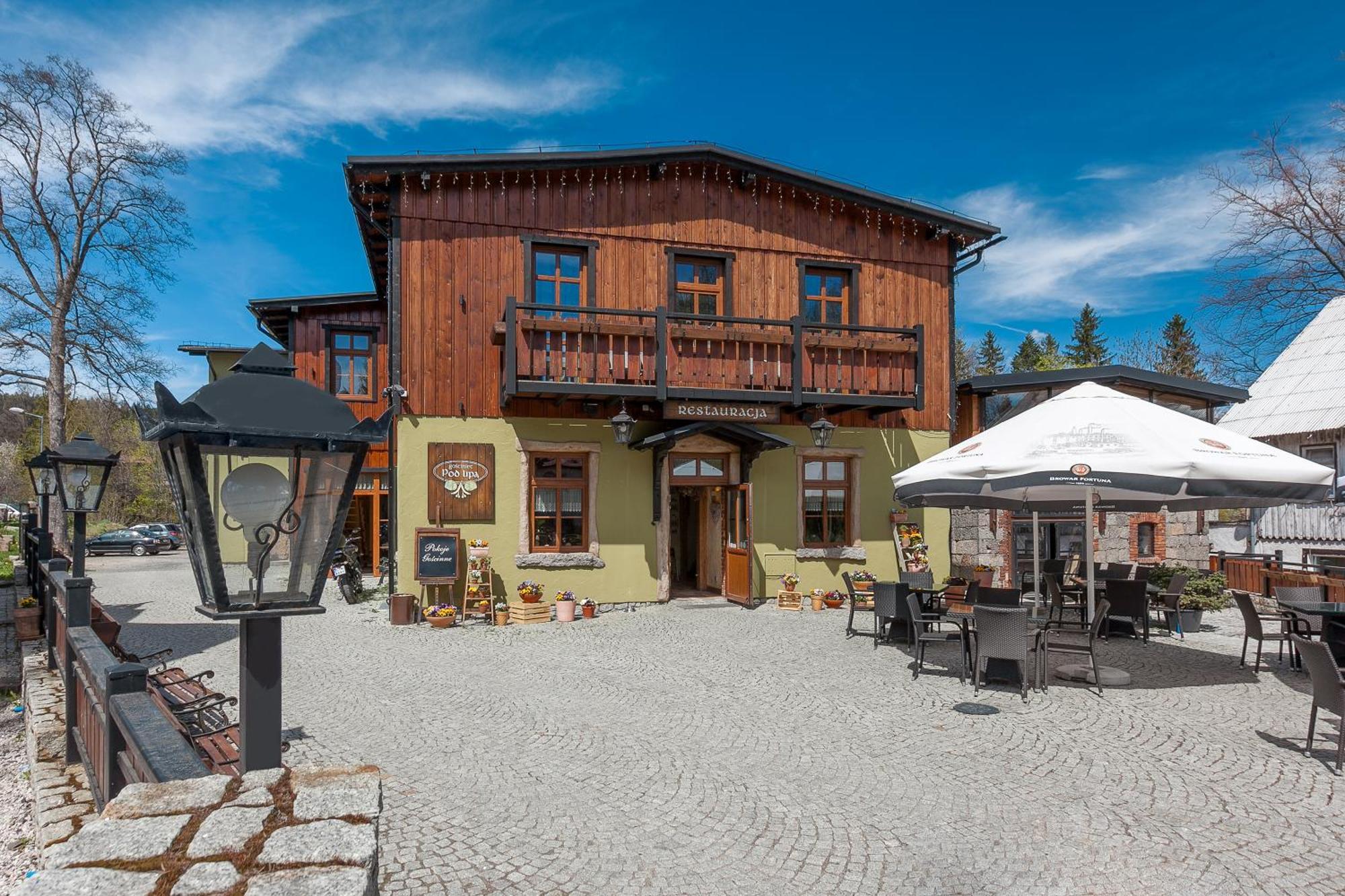 Gosciniec Pod Lipa Bed & Breakfast Шклярска Поремба Екстериор снимка
