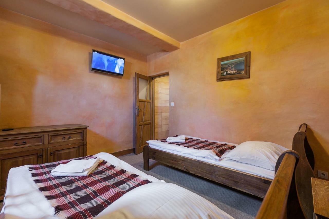 Gosciniec Pod Lipa Bed & Breakfast Шклярска Поремба Екстериор снимка